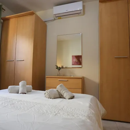 Mayfair Cosy 2br 公寓 圣保罗湾城